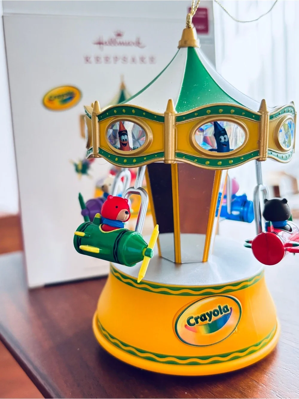Hallmark & Crayola Carousel Keepsake Ornament 2018 - Pristine TESTED